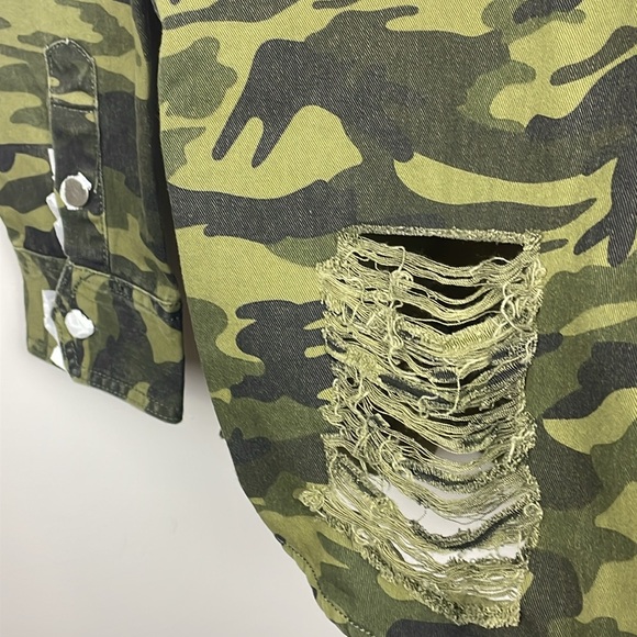 NWOT American Bazi Distressed Quality Denim Camouflage Jacket Women’s Size L - Picture 4 of 15